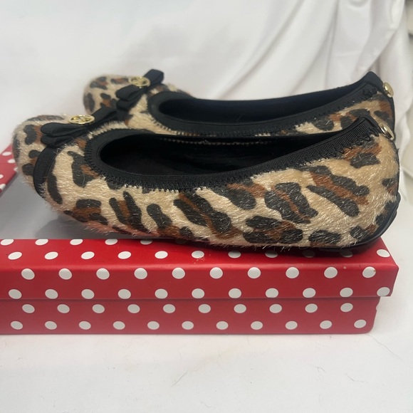 Like New MICHAEL KORS Rover Lux Cheetah Animal Print Flats with Gold Logo - Picture 5 of 14